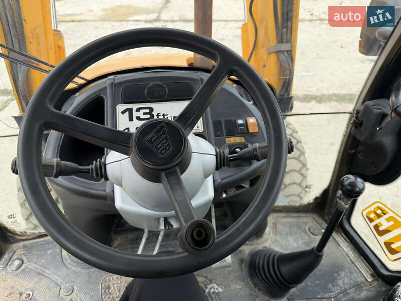 Экскаватор погрузчик JCB 3CX 2007 в Одессе