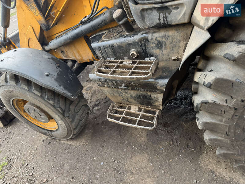 Экскаватор погрузчик JCB 3CX 2011 в Кривом Роге