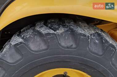 Екскаватор навантажувач JCB 3CX 2005 в 