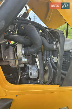 Экскаватор погрузчик JCB 3CX 2010 в 