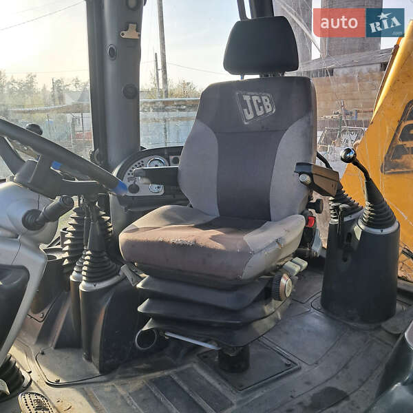 Экскаватор погрузчик JCB 3CX 2007 в Киеве