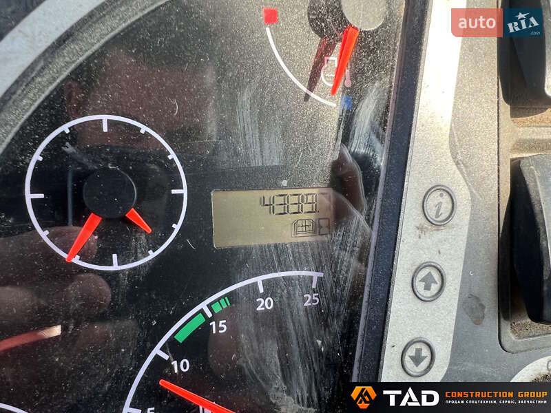 Экскаватор погрузчик JCB 3CX 2013 в Киеве