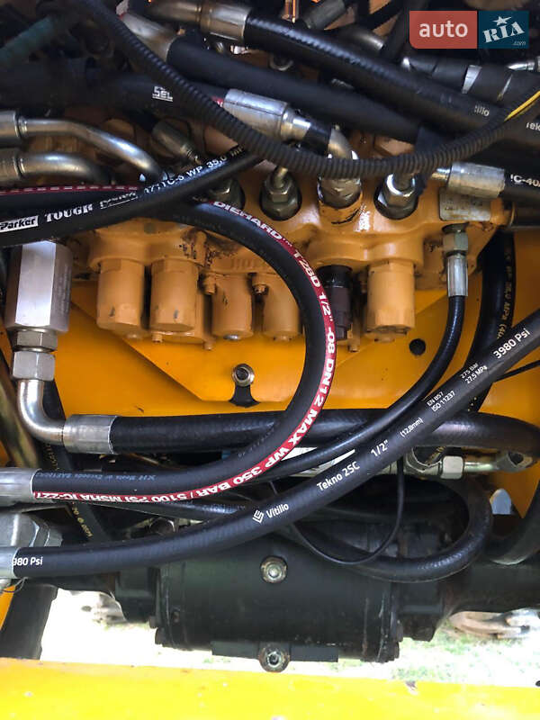 Екскаватор навантажувач JCB 3CX 2014 в Івано-Франківську