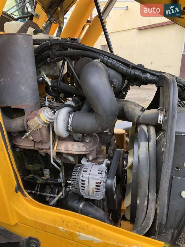 Екскаватор навантажувач JCB 3CX 2006 в Калуші