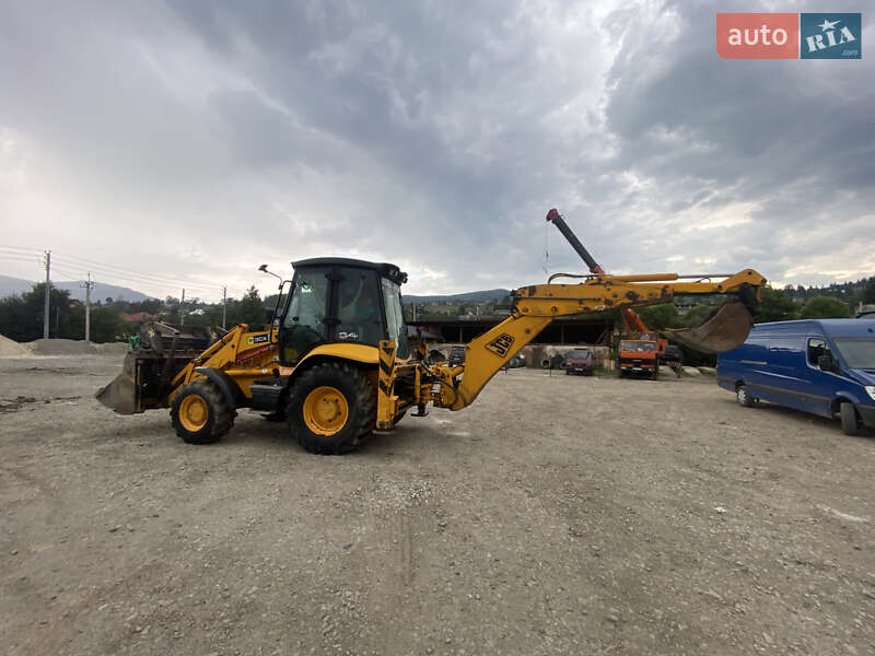 Екскаватор навантажувач JCB 3CX 2004 в Ворохті