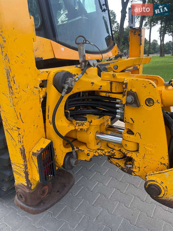 Экскаватор погрузчик JCB 3CX 2006 в Черновцах