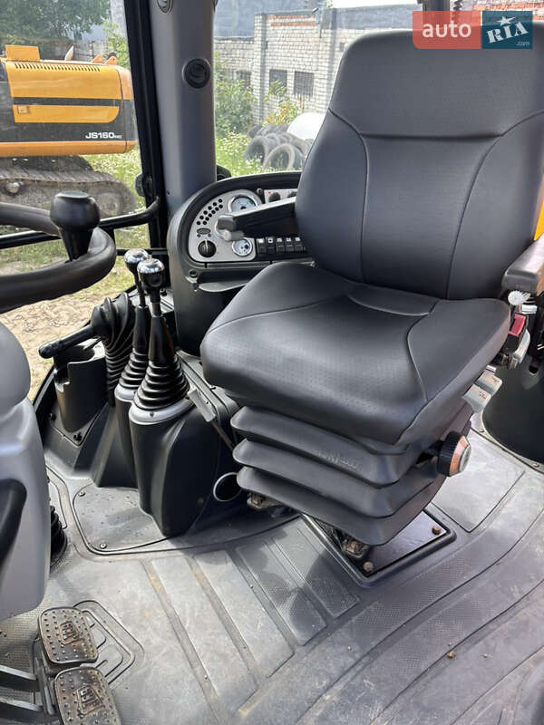 Экскаватор погрузчик JCB 3CX 2007 в Львове