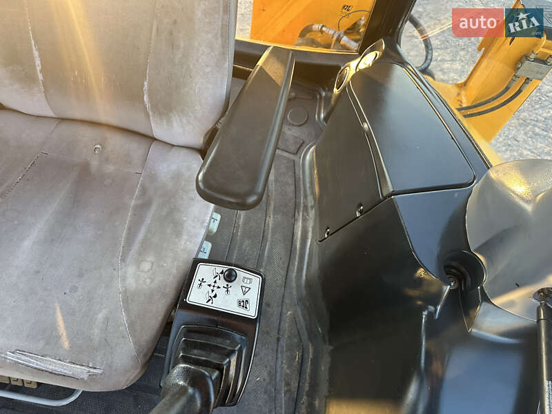 Екскаватор навантажувач JCB 3CX 2007 в Березному