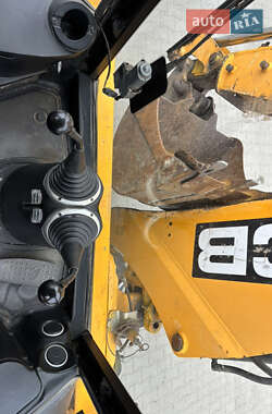 Экскаватор погрузчик JCB 3CX 2014 в 