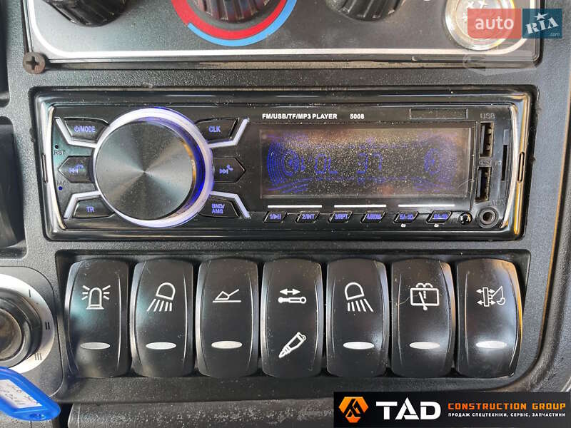 Екскаватор навантажувач JCB 3CX 2014 в Києві