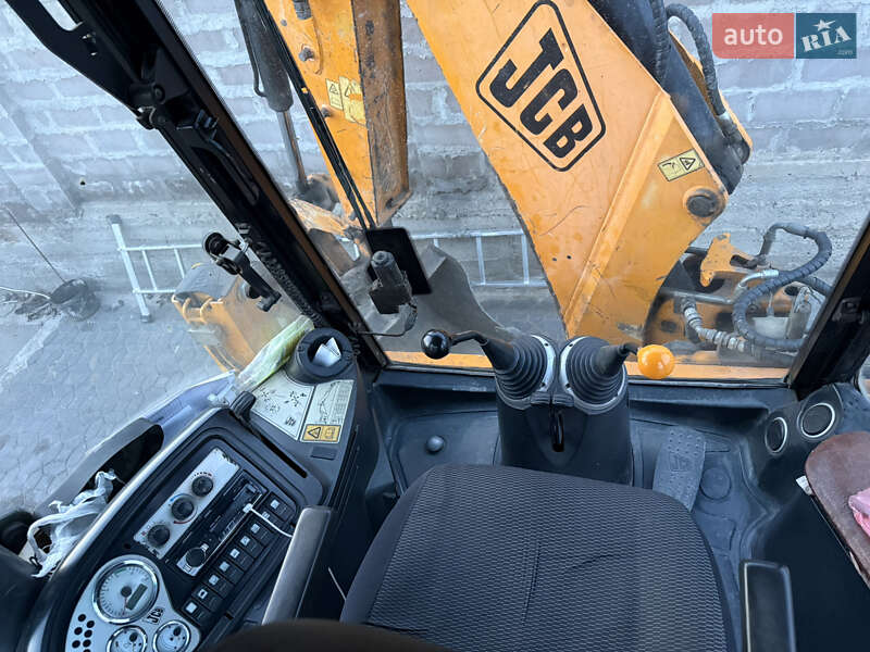 Экскаватор погрузчик JCB 3CX 2009 в Одессе