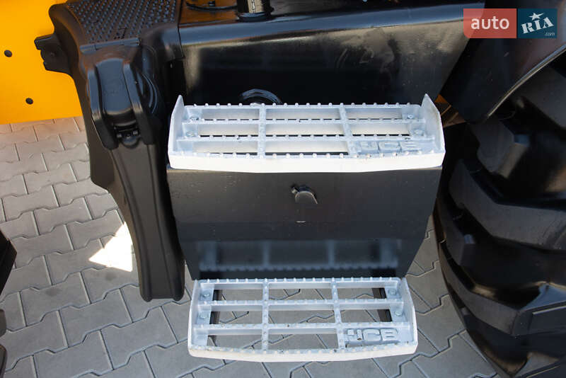 Екскаватор навантажувач JCB 3CX 2023 в Житомирі