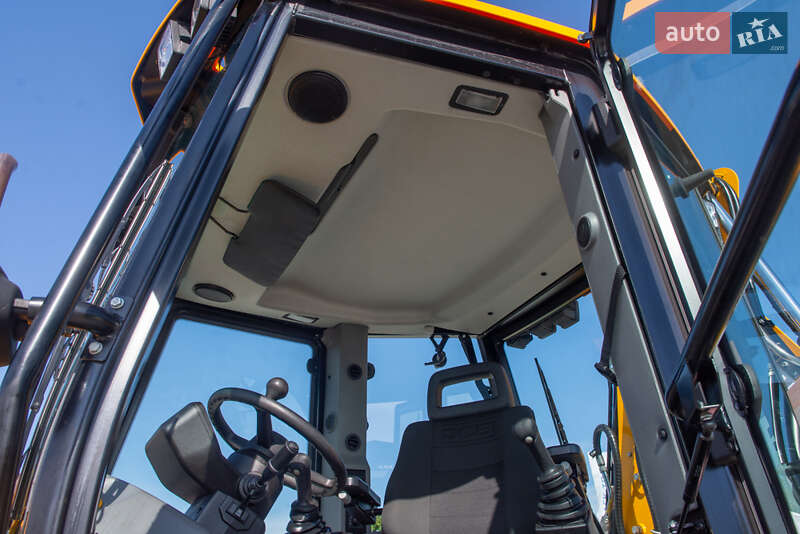 Екскаватор навантажувач JCB 3CX 2023 в Житомирі