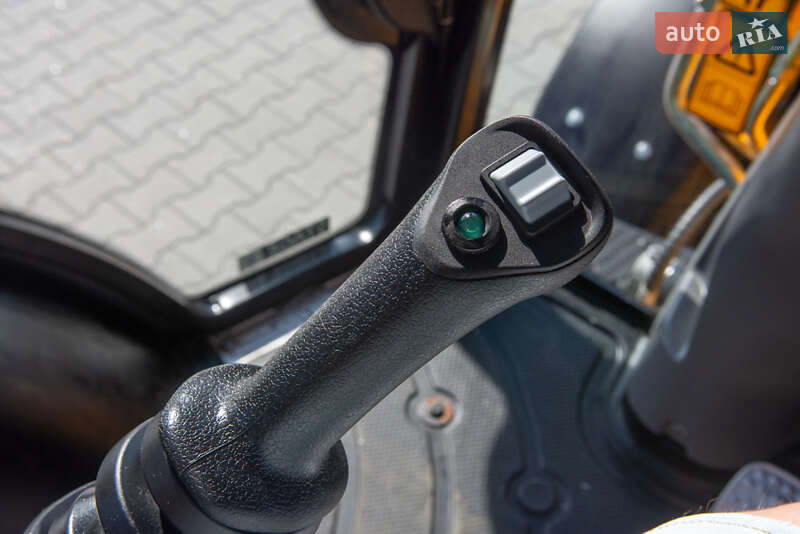 Екскаватор навантажувач JCB 3CX 2023 в Житомирі