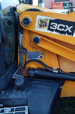 Экскаватор погрузчик JCB 3CX 2010 в 