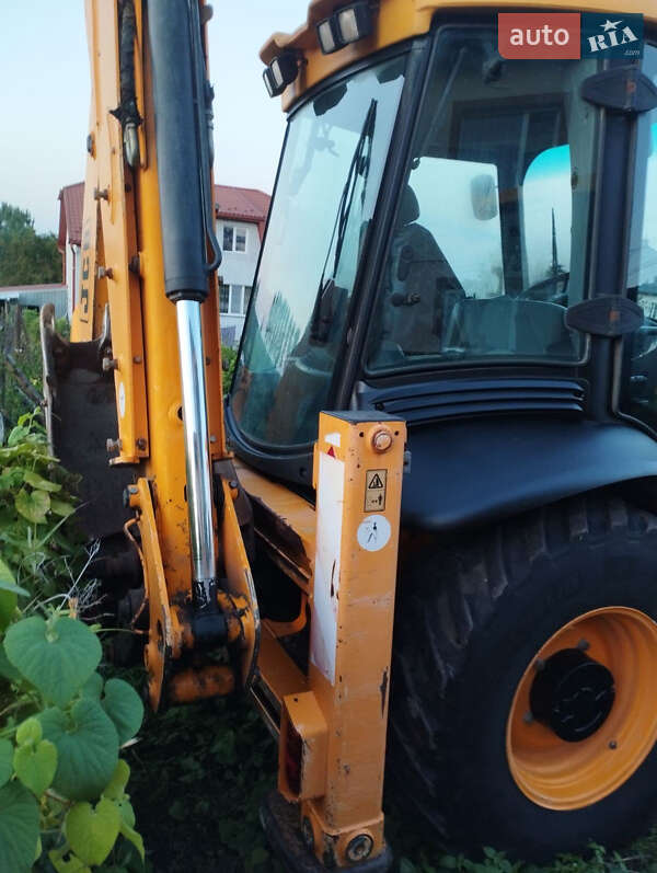 Екскаватор навантажувач JCB 3CX 2010 в Львові