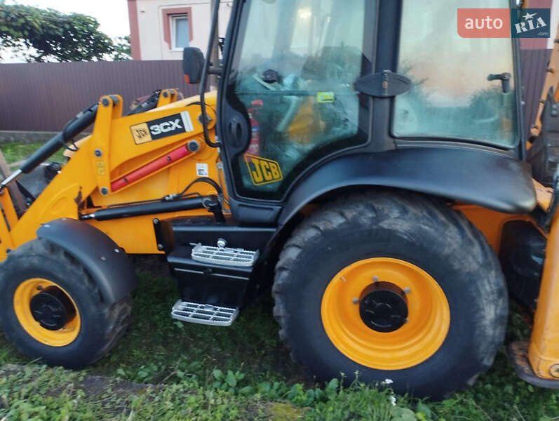 Екскаватор навантажувач JCB 3CX 2010 в Львові
