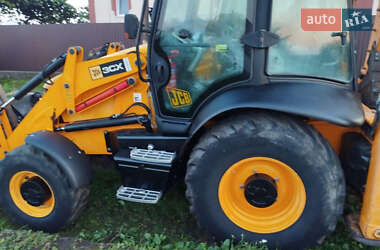 Экскаватор погрузчик JCB 3CX 2010 в 