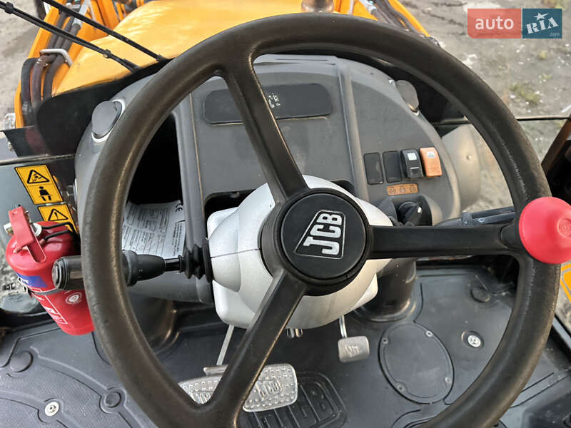 Экскаватор погрузчик JCB 3CX 2010 в Львове