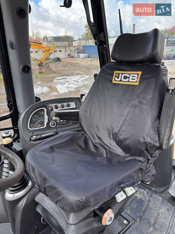 Екскаватор навантажувач JCB 3CX 2010 в Львові