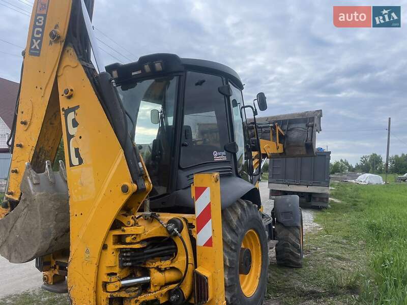 Екскаватор навантажувач JCB 3CX 2010 в Києві фото 4 Екскаватор навантажувач JCB 3CX 2010 в Києві