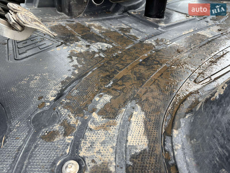 Экскаватор погрузчик JCB 3CX 2005 в Львове