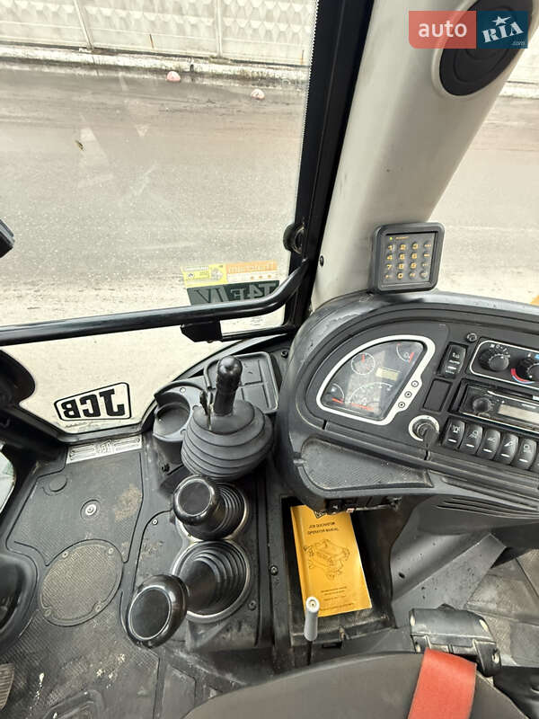 Колесный экскаватор JCB 3CX 2018 в Киеве