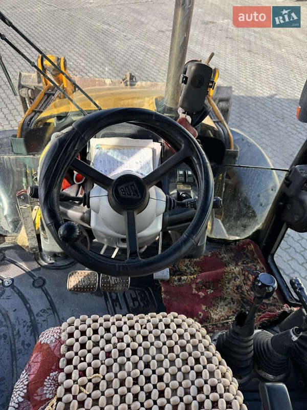 Колесный экскаватор JCB 3CX 2007 в Городке