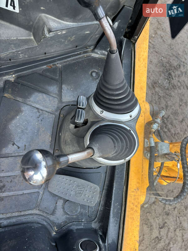 Экскаватор погрузчик JCB 3CX 2007 в Львове фото 18 Экскаватор погрузчик JCB 3CX 2007 в Львове