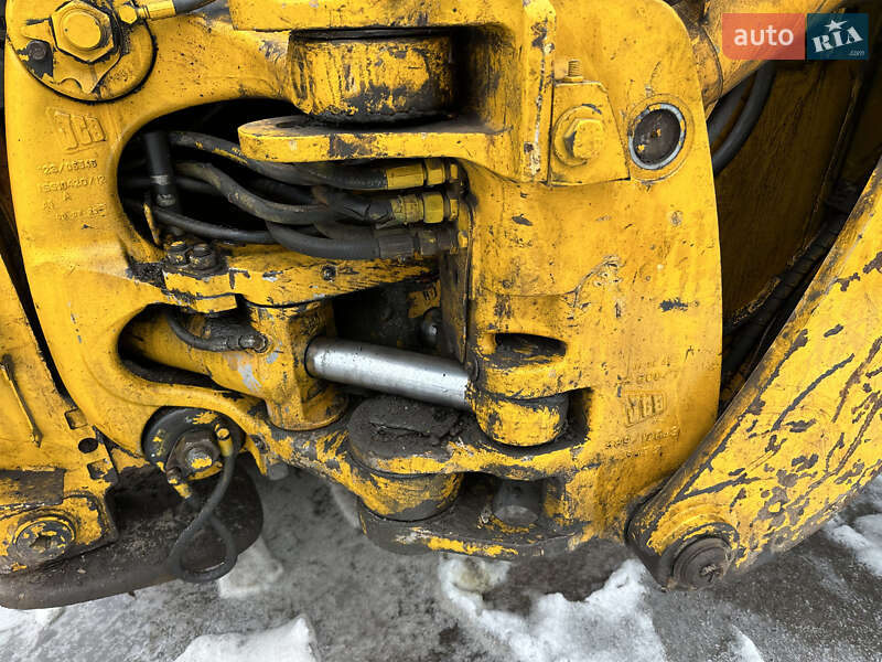 Экскаватор погрузчик JCB 3CX 2000 в Кривом Роге