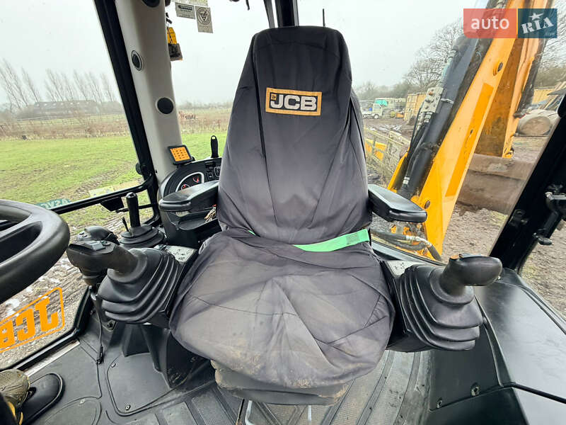 Экскаватор погрузчик JCB 3CX 2011 в Киеве