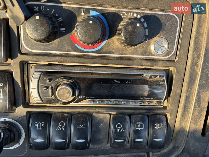 Экскаватор погрузчик JCB 3CX 2011 в Львове