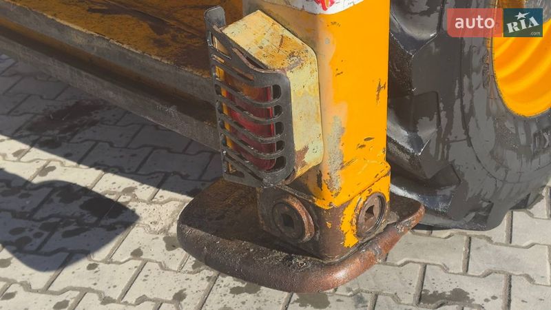 Екскаватор навантажувач JCB 3CX 2006 в Житомирі