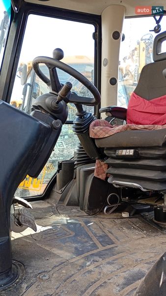Колесный экскаватор JCB 3CX 2014 в Львове