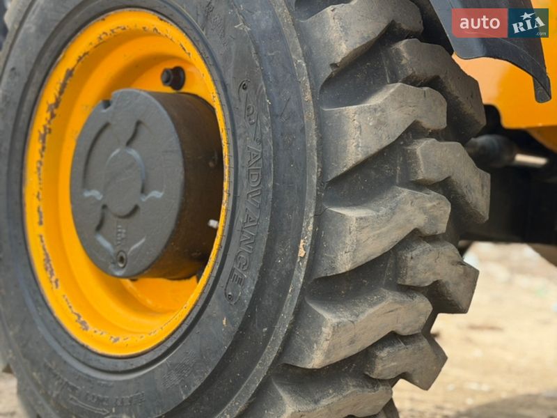 Экскаватор погрузчик JCB 3CX 2011 в Одессе