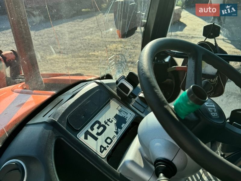 Экскаватор погрузчик JCB 3CX 2005 в Львове