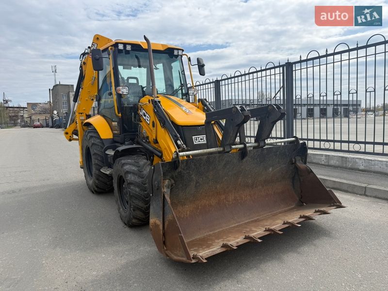 Екскаватор навантажувач JCB 3CX 2021 в Києві фото 6 Екскаватор навантажувач JCB 3CX 2021 в Києві