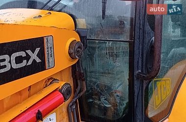 Экскаватор погрузчик JCB 3CX 2004 в Львове