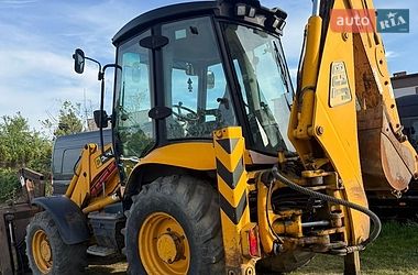 Экскаватор погрузчик JCB 3CX 2004 в Львове