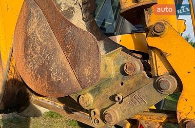 Экскаватор погрузчик JCB 3CX 2004 в Львове