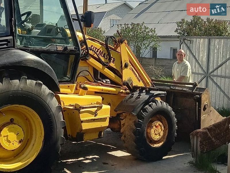 Экскаватор погрузчик JCB 3CX 2002 в Харькове