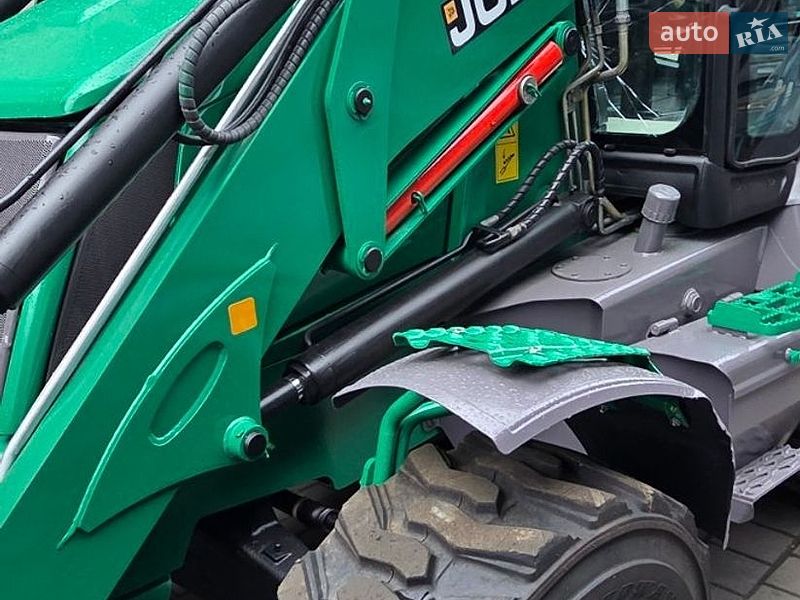 Екскаватор навантажувач JCB 3CX 2013 в Черкасах