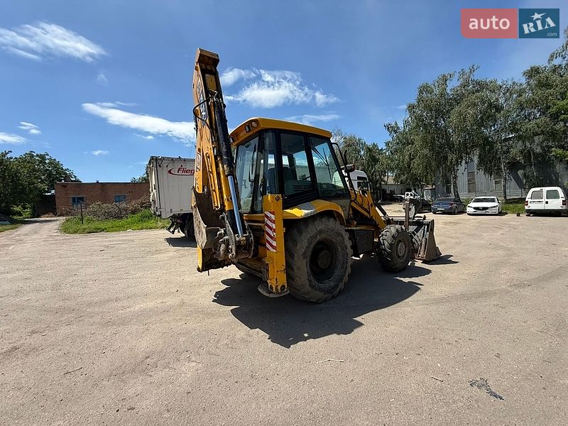 Экскаватор погрузчик JCB 3CX 2001 в Ладыжине