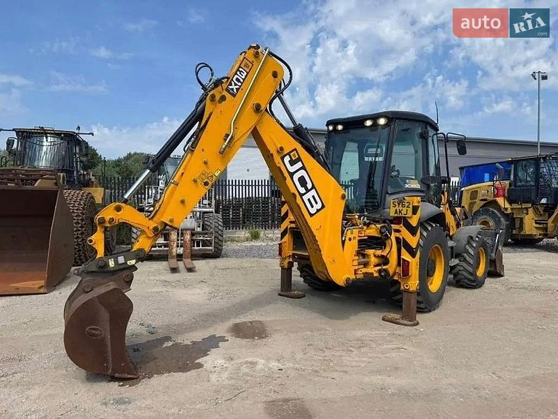 Экскаватор погрузчик JCB 3CX 2012 в Киеве