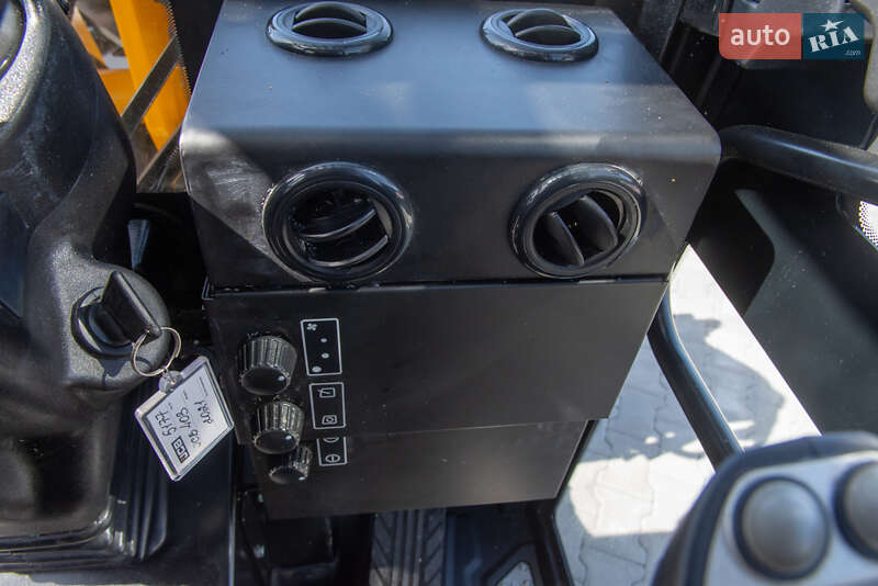 Фронтальный погрузчик JCB 403 2021 в Житомире