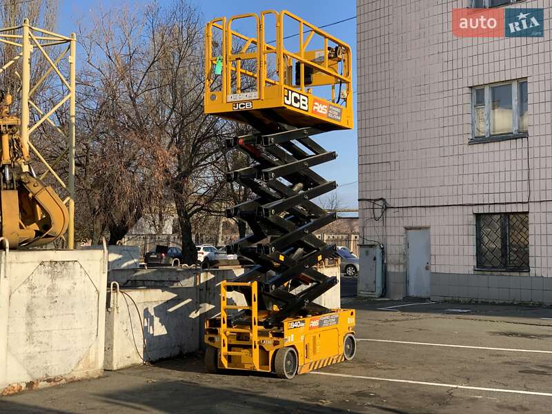 Ножичний підйомник JCB 406 2019 в Києві