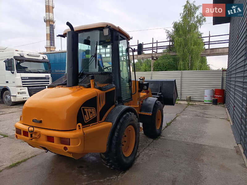 Фронтальный погрузчик JCB 407 2006 в Житомире
