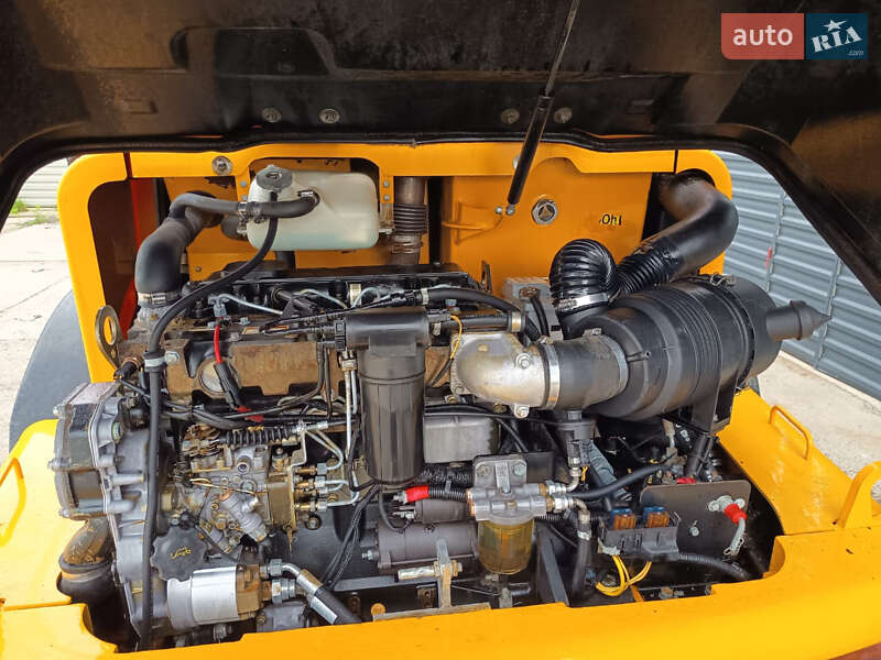 Фронтальный погрузчик JCB 407 2006 в Житомире