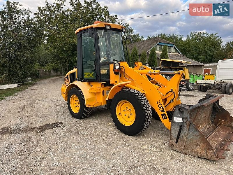 Фронтальный погрузчик JCB 407 2002 в Недобоевцах фото 2 Фронтальный погрузчик JCB 407 2002 в Недобоевцах