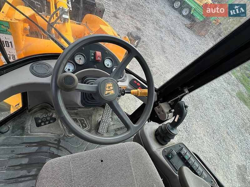 Фронтальный погрузчик JCB 407 2002 в Недобоевцах фото 4 Фронтальный погрузчик JCB 407 2002 в Недобоевцах